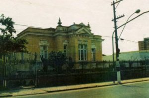 Fachada completa da Villa Santo Aleixo em 1988 - Acervo Preserva Taubaté